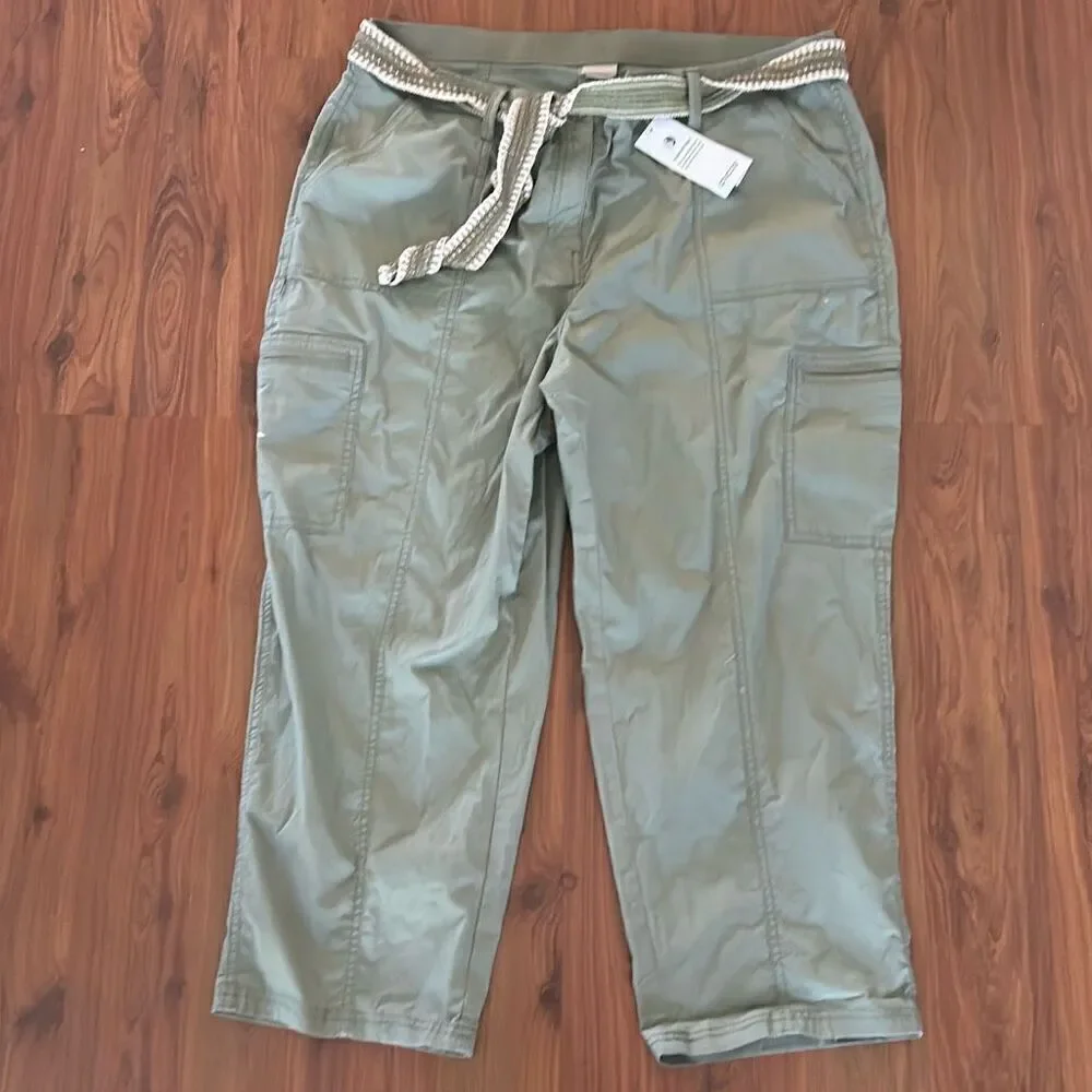 NWT Chicos 3 khaki color lightweight cargo pants convertible wear multiple ways